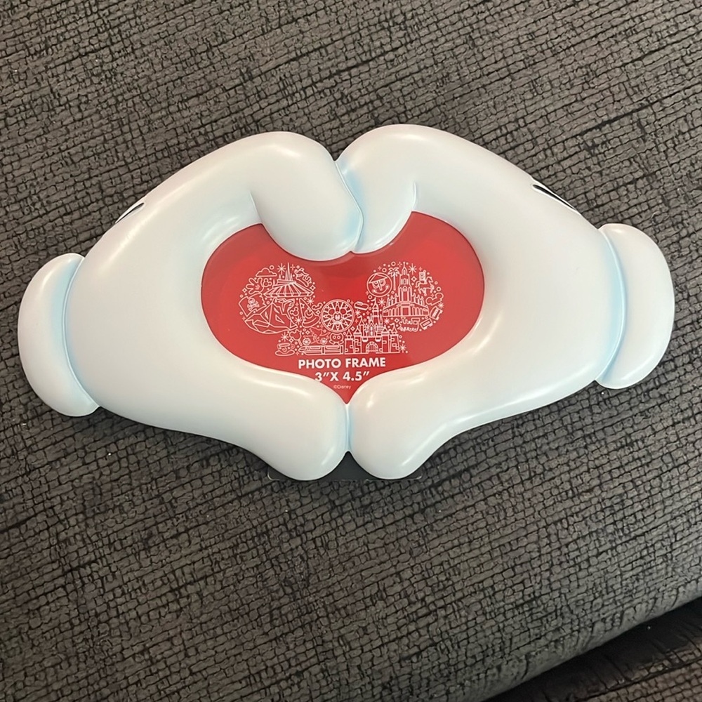 Disney Parks Mickey Loving hands 3X4.5 Picture Frame NWT